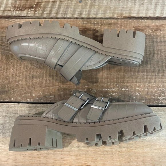 Free People Buckle Lyra Lug Croc Loafer Size EU38.5/US 8.5 - Picture 2 of 9